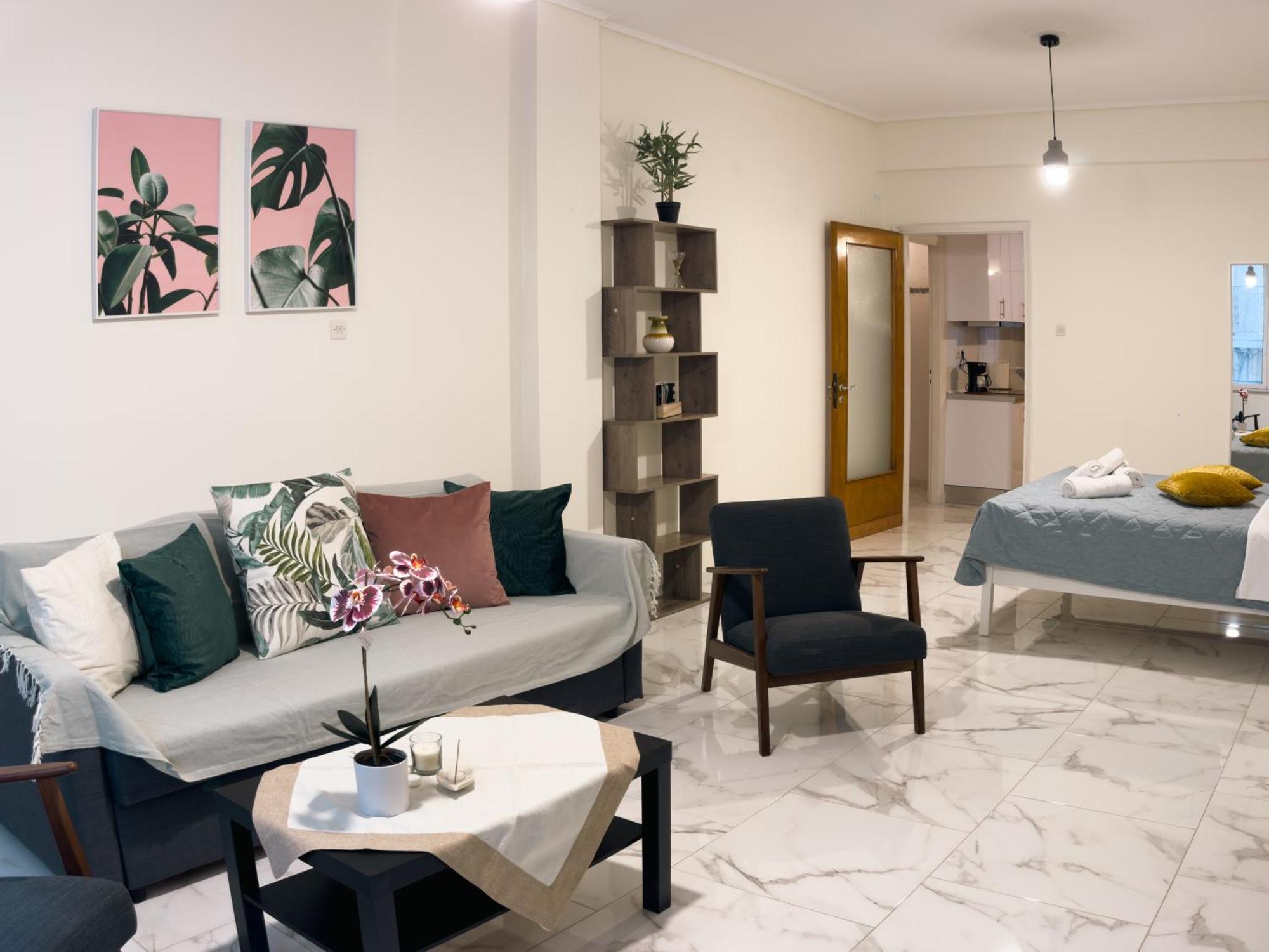 Nikitara Nook-close To Metro And Train Apartment Athens