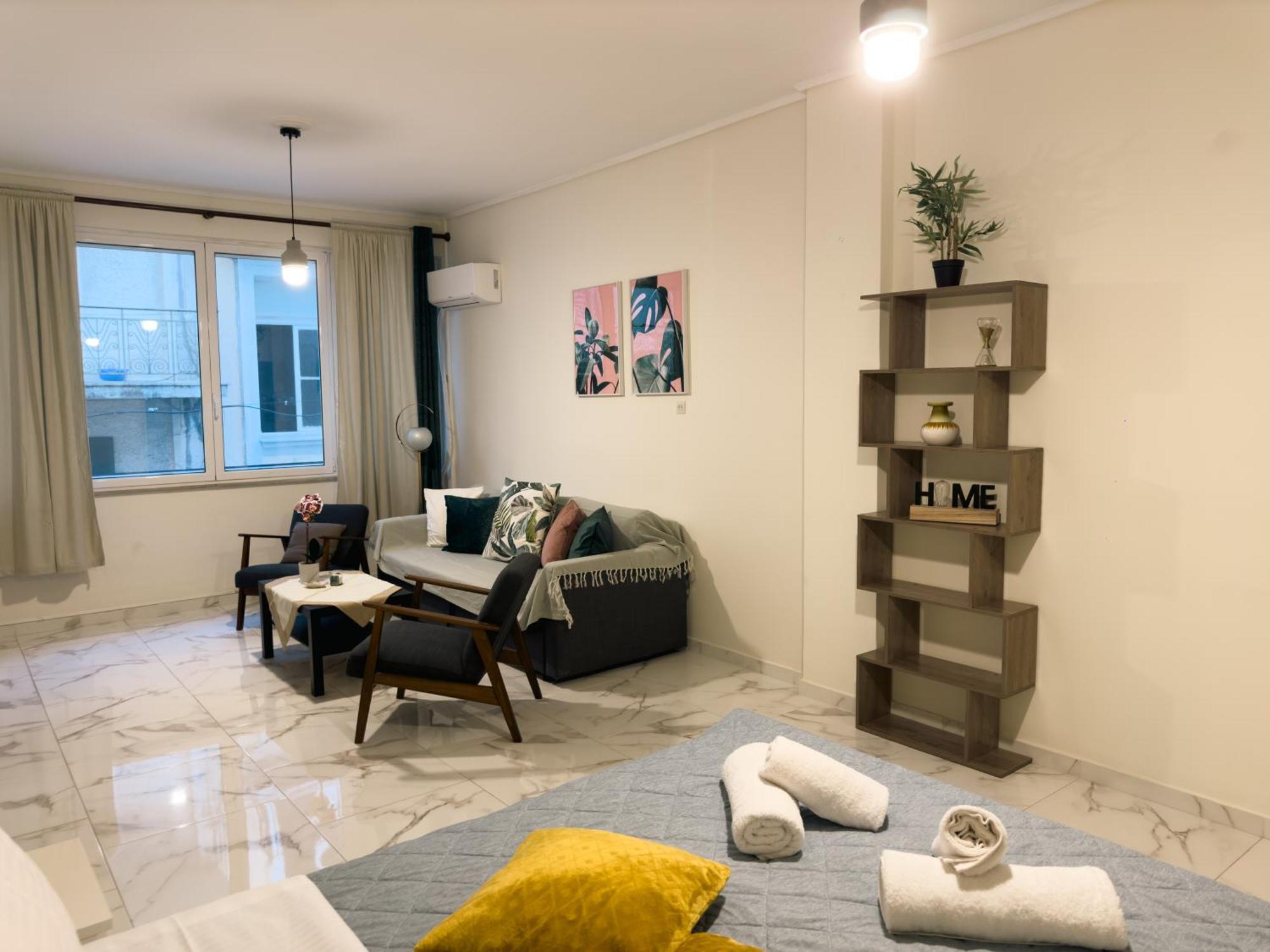 Nikitara Nook-close To Metro And Train Athens