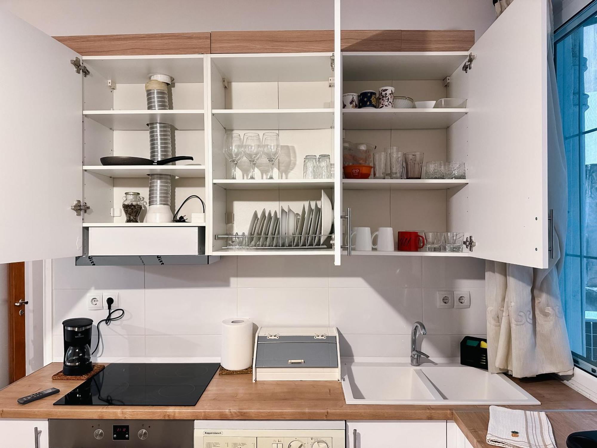 Apartment Nikitara Nook-close To Metro And Train *